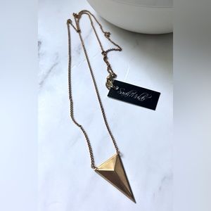Sarah Mulder triangle brass coloured necklace